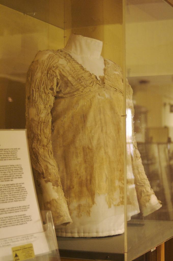 Ancient Egyptian Textile and Adornment Artisans